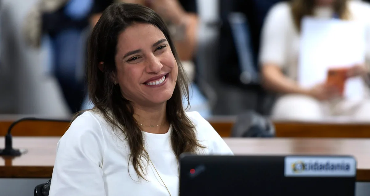 Governadora Raquel Lyra (PSD) exalta parceria com Lula, mas evita declarar voto para presidente