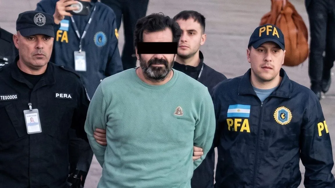 Vinculan a proceso al ex contralmirante Fernando Farías Laguna por el caso de huachicol fiscal