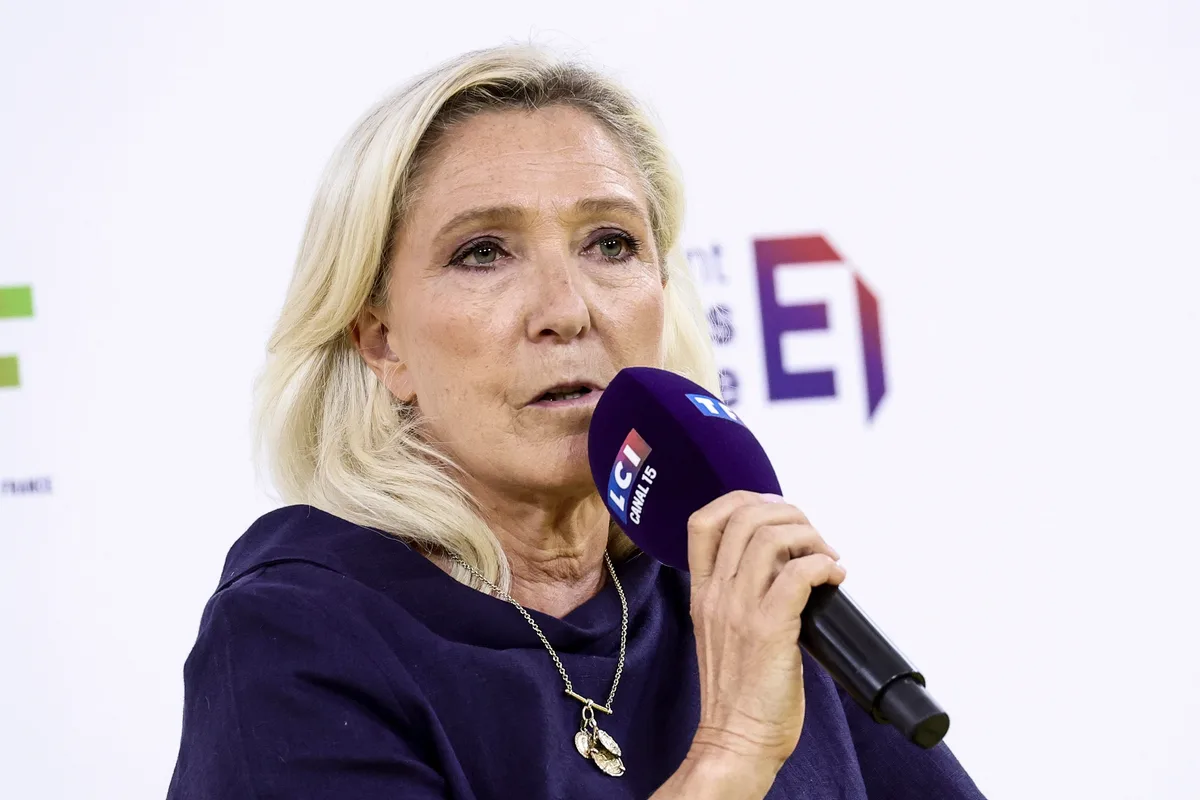 Le Pen seeks to woo French business leaders at first presidential debate