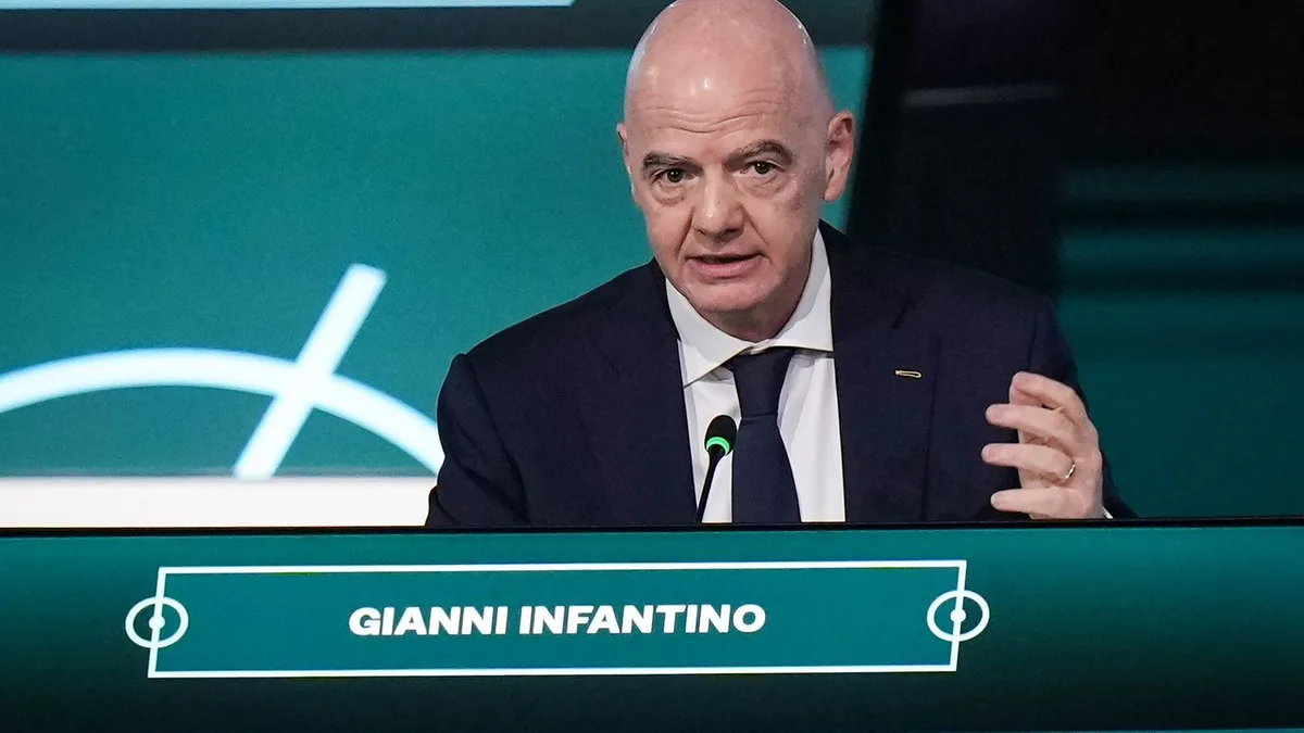 Protest gegen FIFA: Fan-Organisationen rufen zu Sturz von Infantino auf