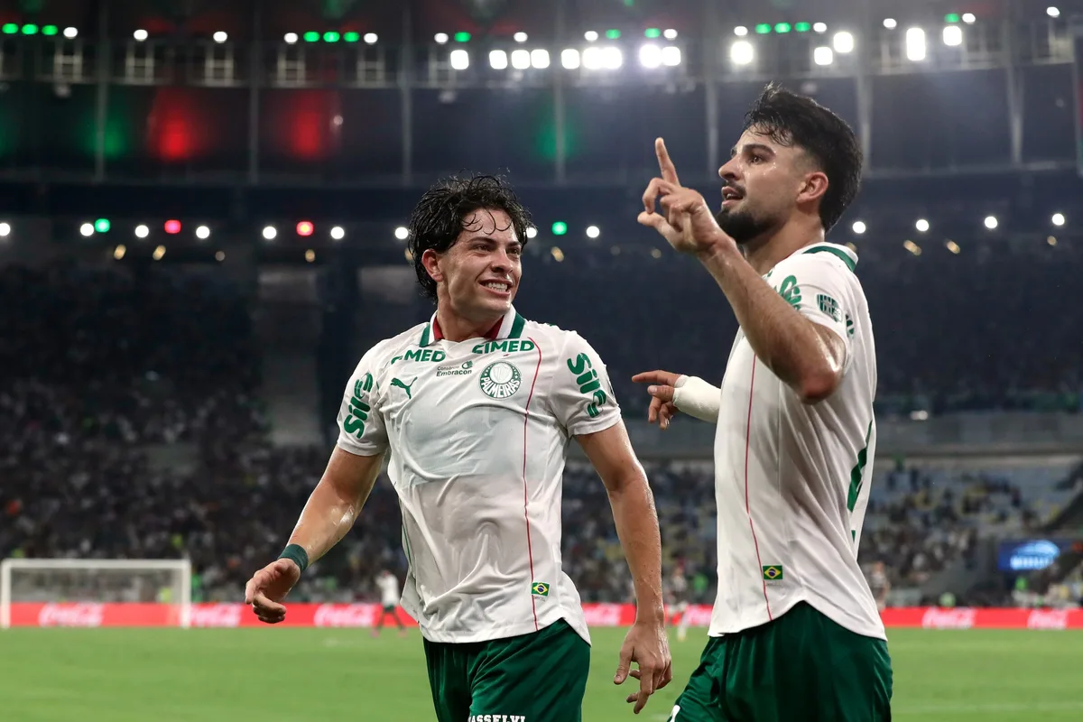 Con un gol de Flaco López, Palmeiras le ganó a Fluminense la ida de su semifinal de Copa Libertadores