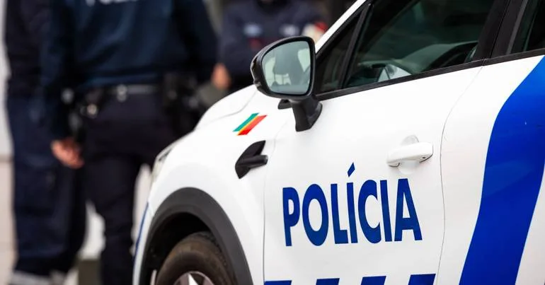 Prisão preventiva para suspeito de roubos com arma branca