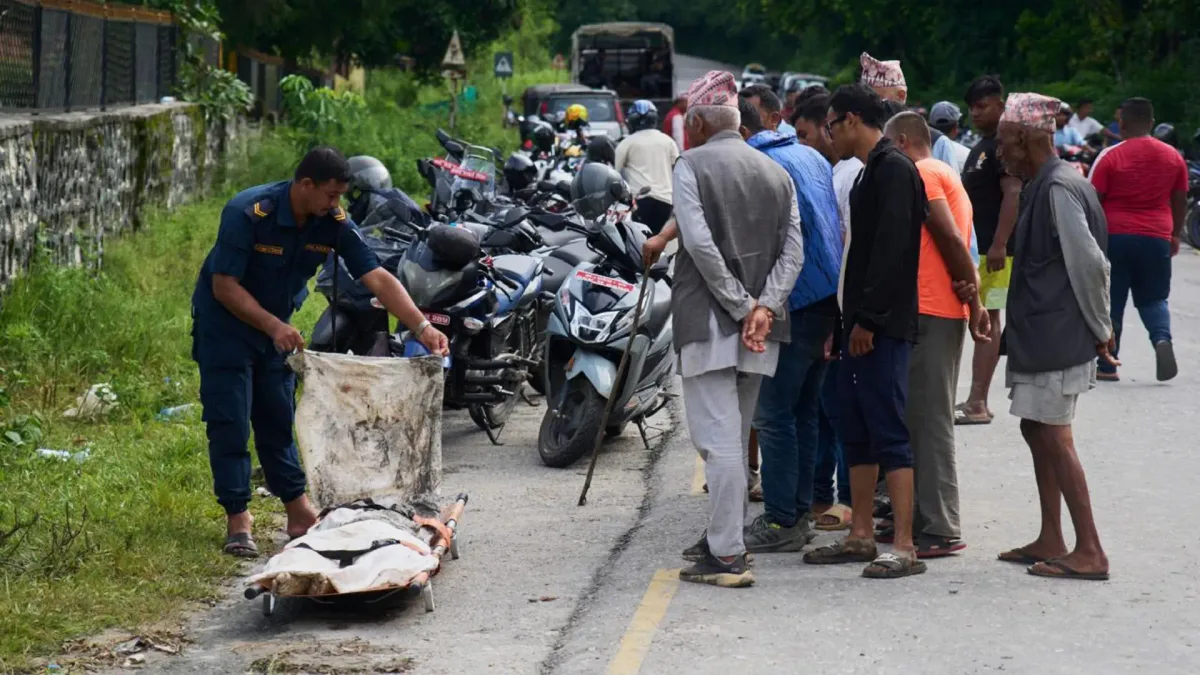 El Gobierno confirma que hay 4 españoles desparecidos tras la devastadora riada en Nepal