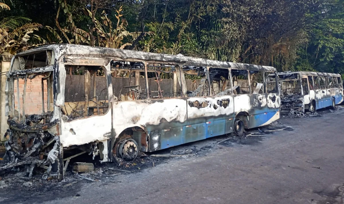 Suspeito de incendiar ônibus e render motoristas em Ananindeua é preso em Castanhal, no Pará