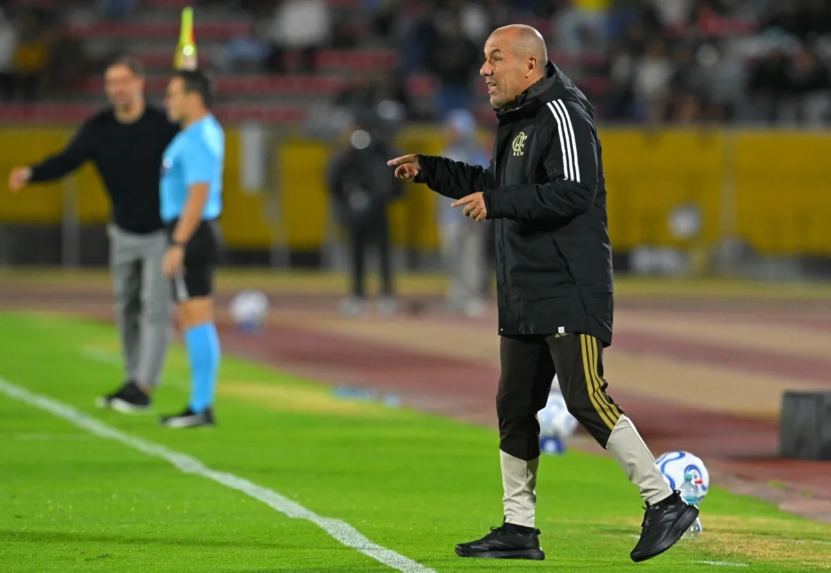 Flamengo e Jardim são multados pela Conmebol por atraso em recomeço de jogo contra o Del Valle em Quito