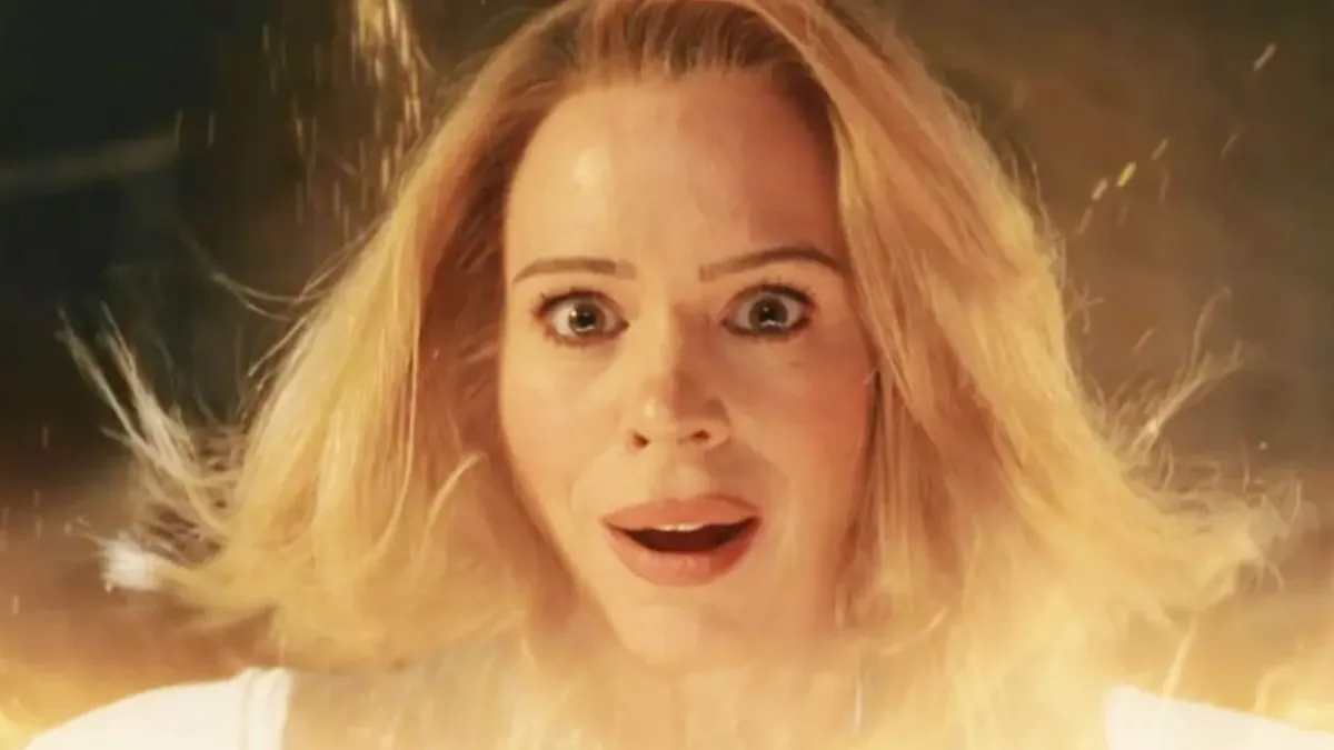 "Tout le monde devrait se calmer" : Billie Piper recadre les fans et prend la défense de Doctor Who !