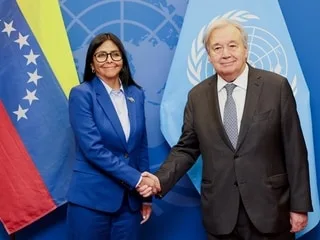 Venezuela : la présidente rencontre le secrétaire général de l’ONU et des institutions financières à New York
