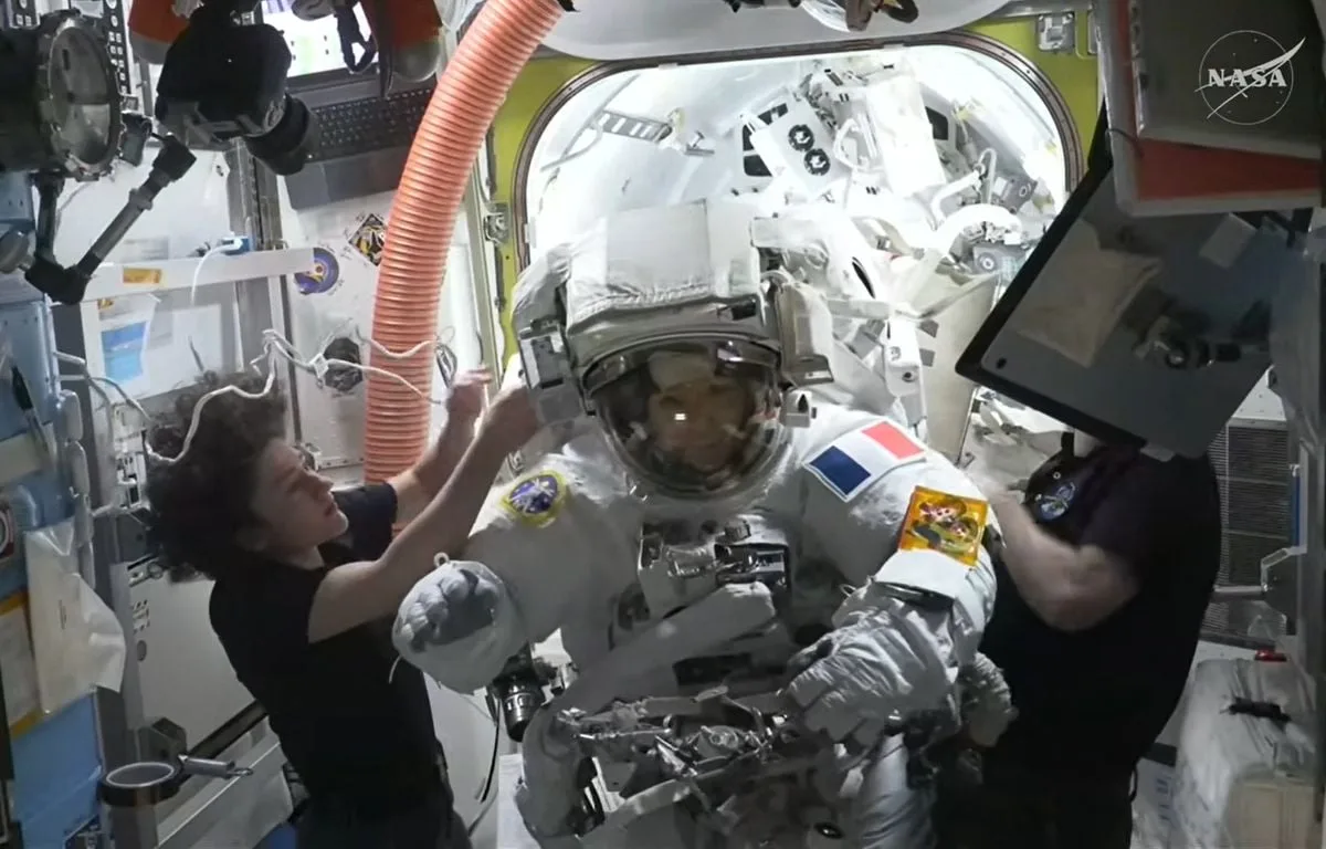 ISS : « Je me sens très bien »… Sophie Adenot est sortie dans l’espace, une première pour une astronaute française