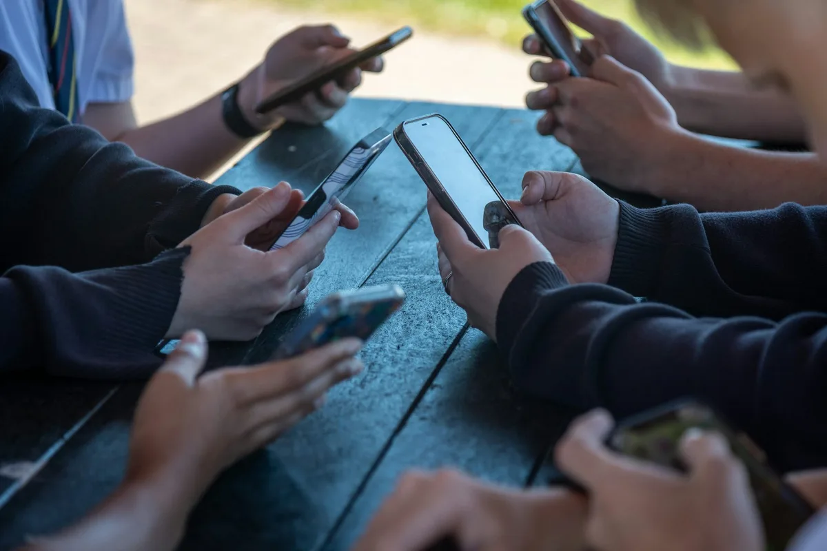 Proposed laws would let you opt out of social media algorithms. An expert explains