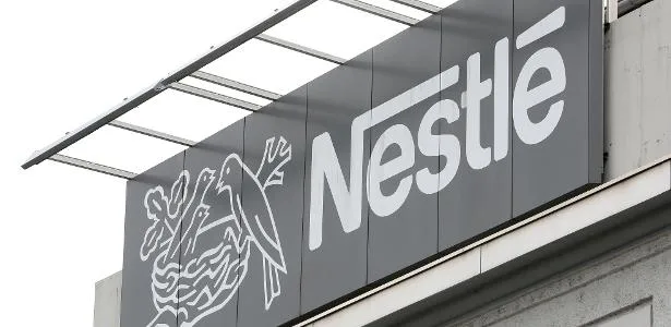 Ações da Nestlé caem após Rússia confiscar ativos da empresa