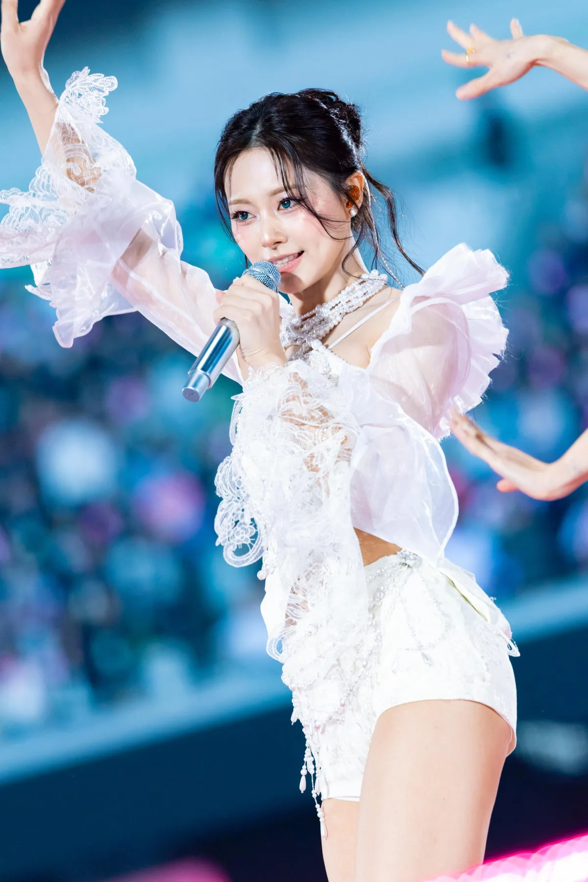 쯔위, ‘하나의 중국 지지’ 압력 받았나…中 활동설