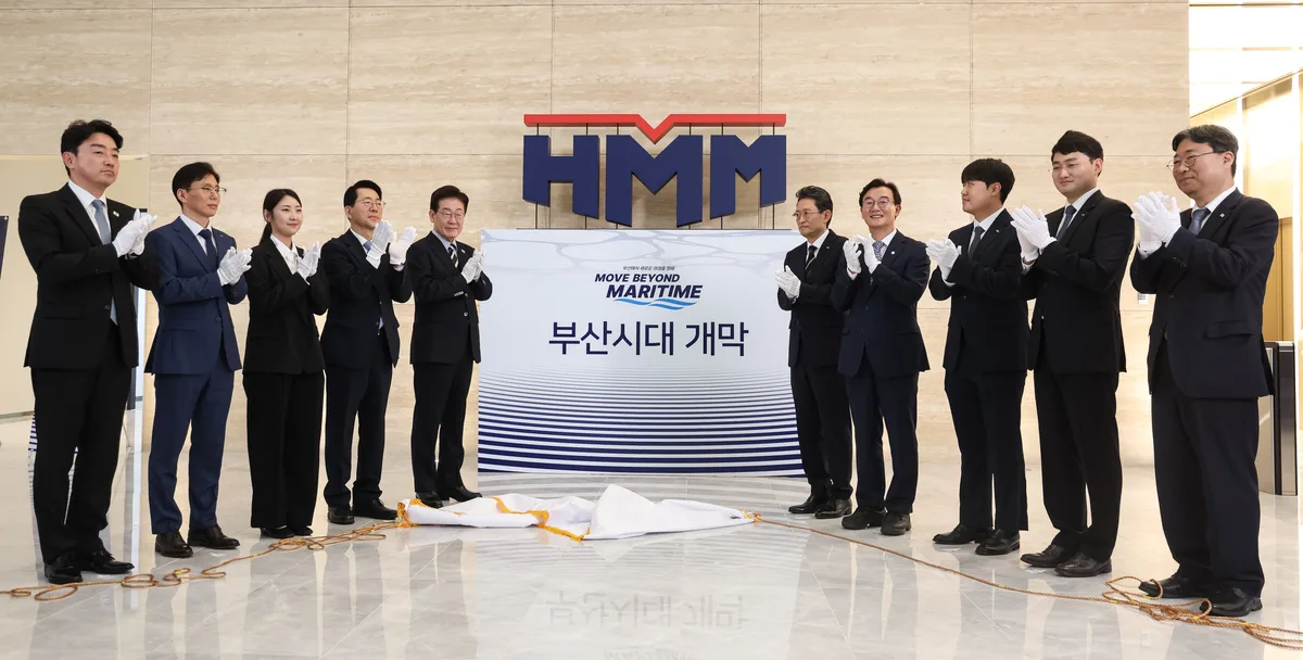 李대통령, HMM 부산 본사·‘부캉이’ 찾고 시민들과 소통