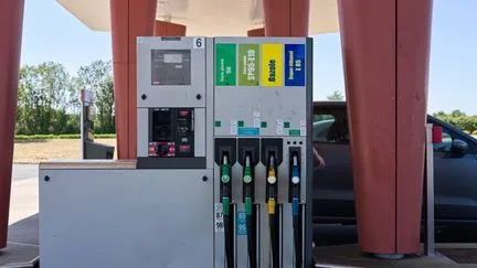D'où viennent les appels à un retour des "gilets jaunes" le 17 octobre, dans un contexte de flambée des prix des carburants ?