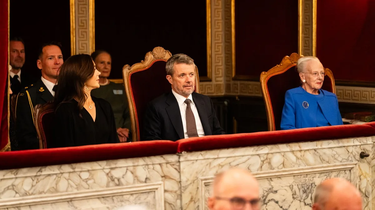 Margarita de Dinamarca reaparece junto a los reyes Federico X y Mary un mes después de su bache de salud