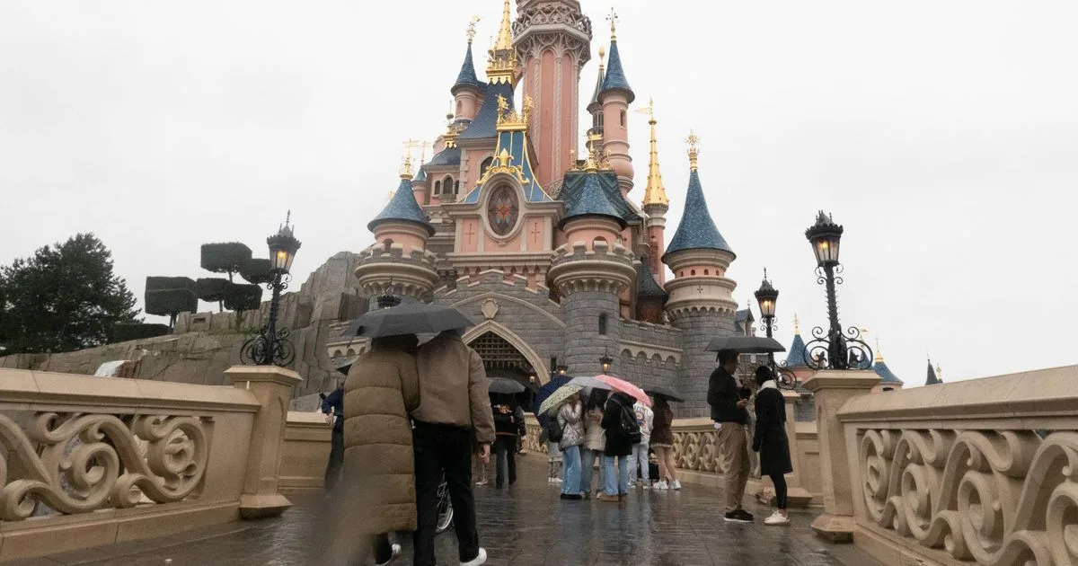 Un parc d’attractions Dragon Ball à côté de Paris ? Le projet saoudien à un milliard qui fait trembler Disneyland Paris et le parc Astérix