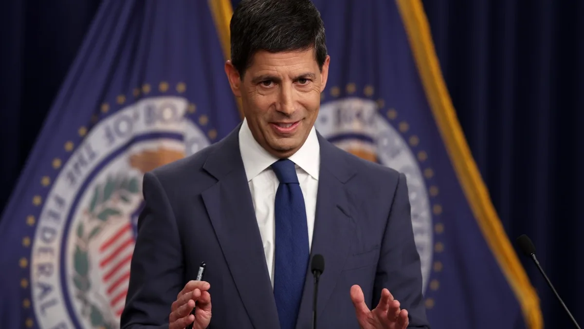 De Wyoming para o seu bolso: o que Kevin Warsh disse no evento mais exclusivo do mundo que mudou os rumos do dólar e da bolsa