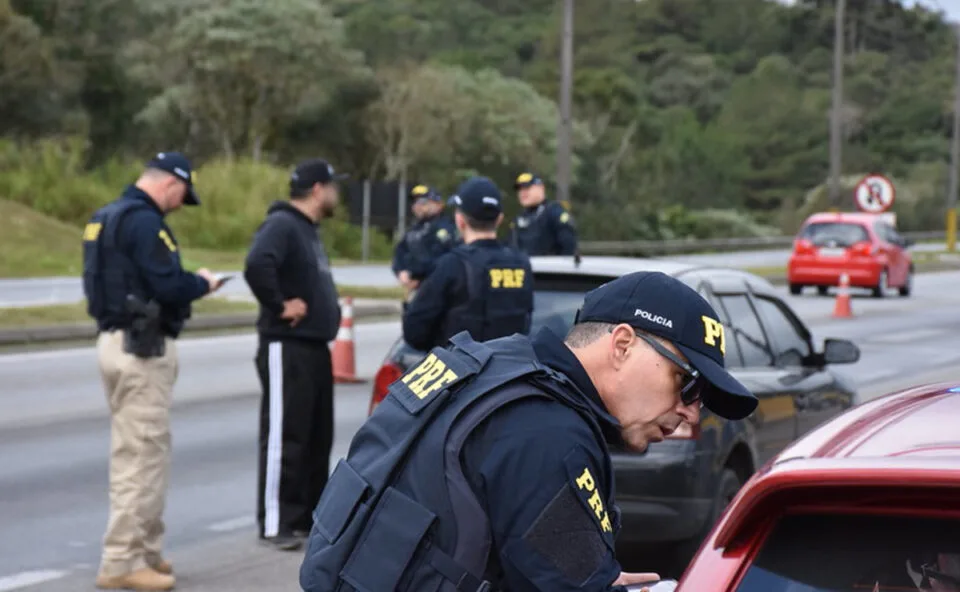 Operação Nossa Senhora Aparecida registra 98 acidentes e quatro mortes durante feriadão no Paraná