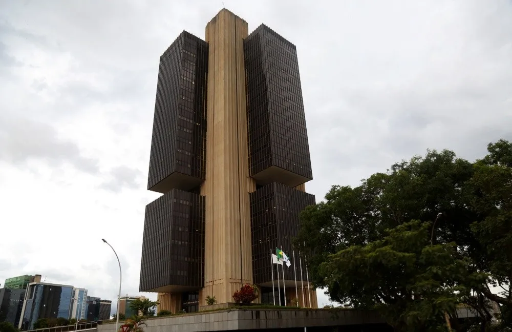 BC reduz taxa de juros a 13,75% ao ano