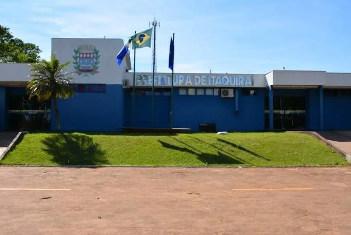 TCE suspende licitação de R$ 993 mil em livros por suspeita de direcionamento