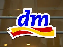 Start in diesem Jahr möglich: Drogeriemarktkette dm will Herz-Kreislauf-Checks anbieten