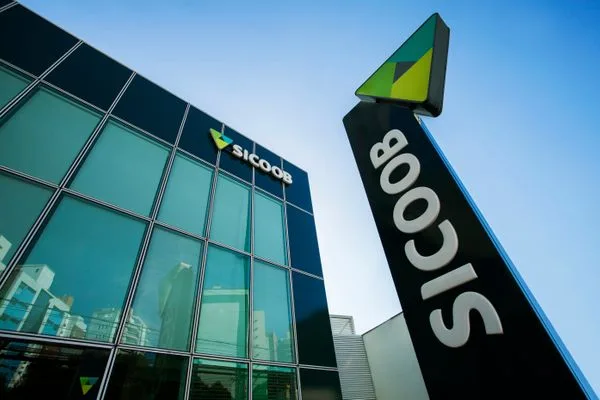 Apesar da pressão em cima do crédito, agência de risco mantém nota do Sicoob ES