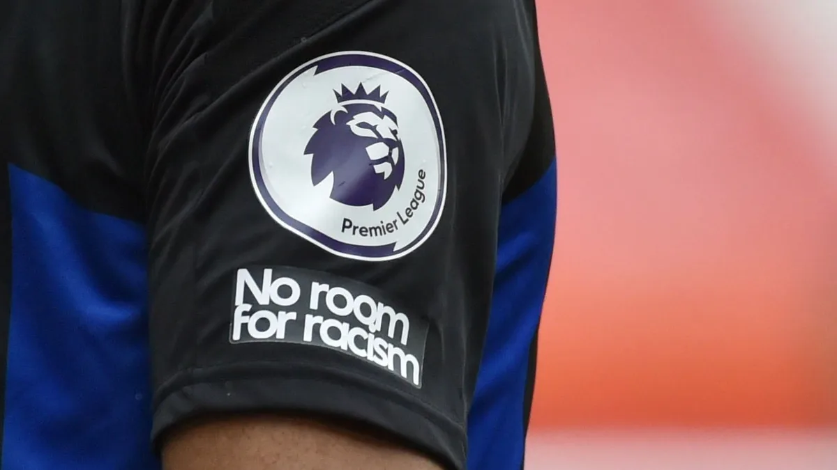 Piden declarar de "alto riesgo" los partidos de la Premier League a causa del racismo