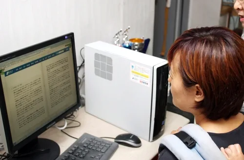 '버려질 PC의 재탄생'…강릉시, 정보 소외계층 60가구에 나눔