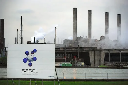 WATCH | Sasol’s annual profit boosted by higher oil prices