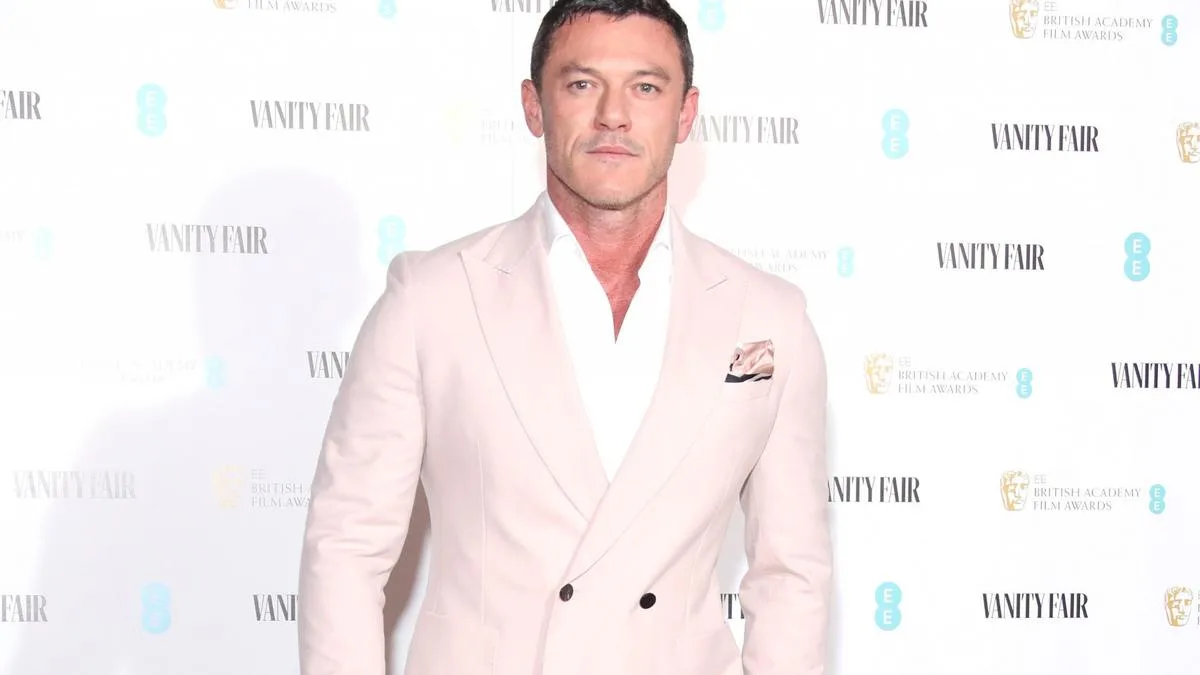 Luke Evans' Harrison Ford crush