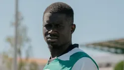OFICIAL: ex-Benfica Ronaldo Camará volta a Portugal para jogar na Naval