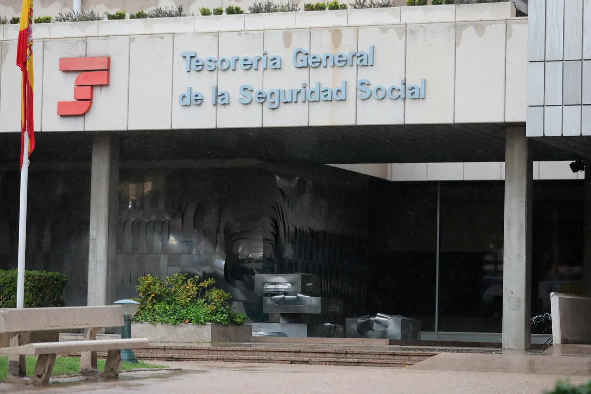 A partir del 1 de septiembre la notificación de bajas médicas o incapacidad permanente será solo por internet: la Seguridad Social da diez días de plazo para no perder la prestación