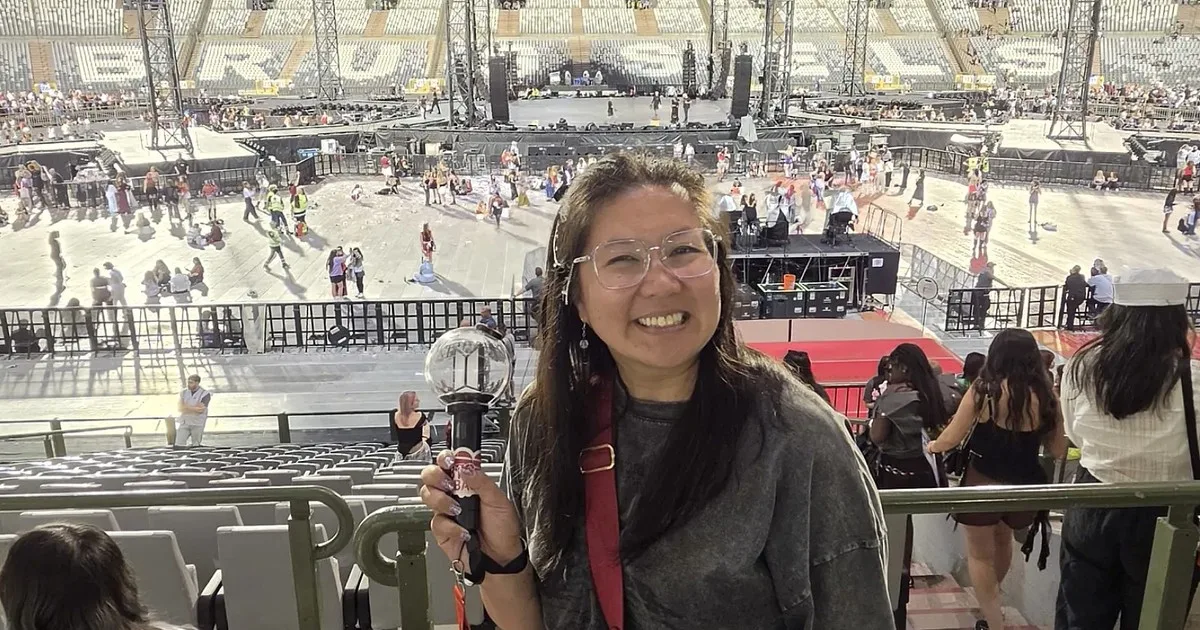 Se jubiló a los 40 años y pasó el último año siguiendo a BTS por todo el mundo: "Siento una sincera gratitud"