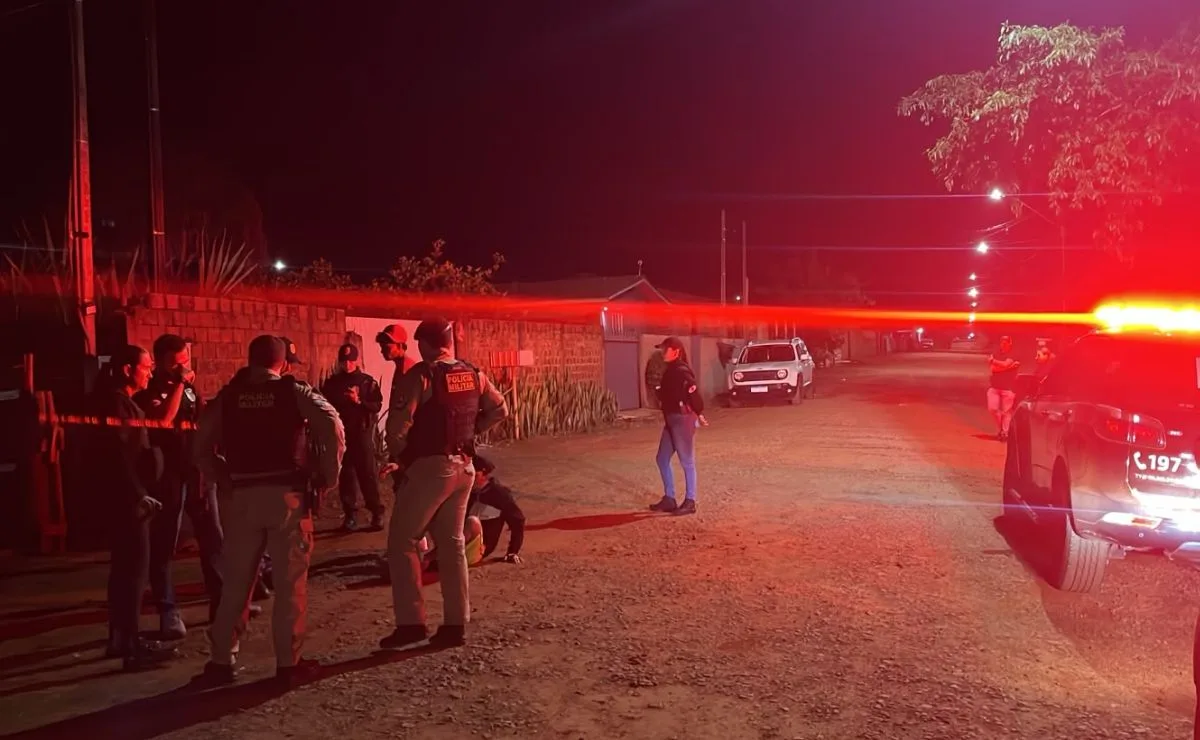 Homicídio choca cidade do Paraná: jovem é morto com golpe de faca e irmão fica ferido; dois suspeitos são presos