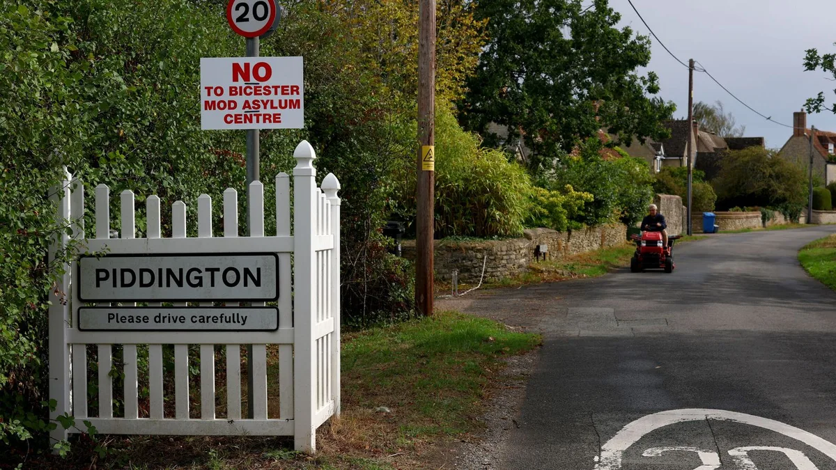 1.500 refugiados en un pueblo de 300 habitantes y un 'nuevo Brexit': el falso referéndum que encapsula el drama de la 'crisis migratoria' en UK