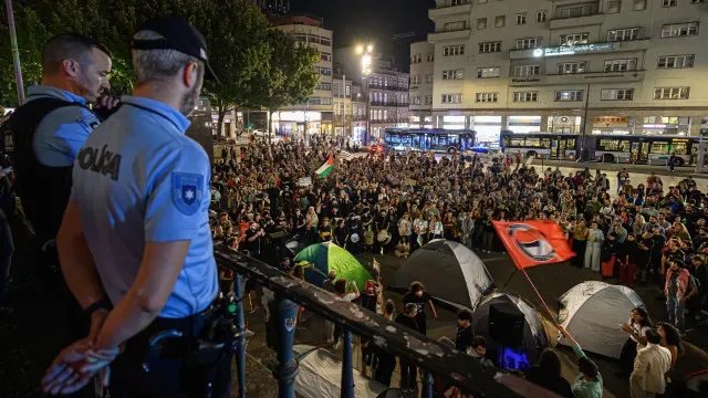 Manifestantes pela habitação vão montar tendas para continuar protesto