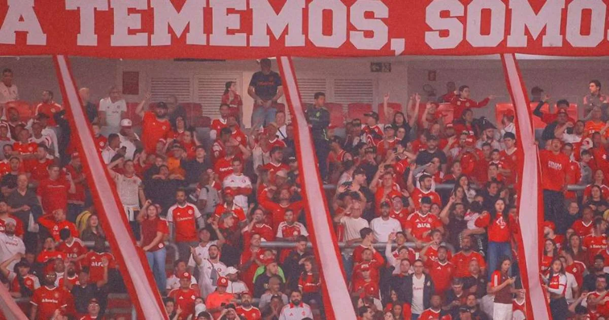 Torcedores protestam contra "vilão" do Inter após empate no Beira-Rio