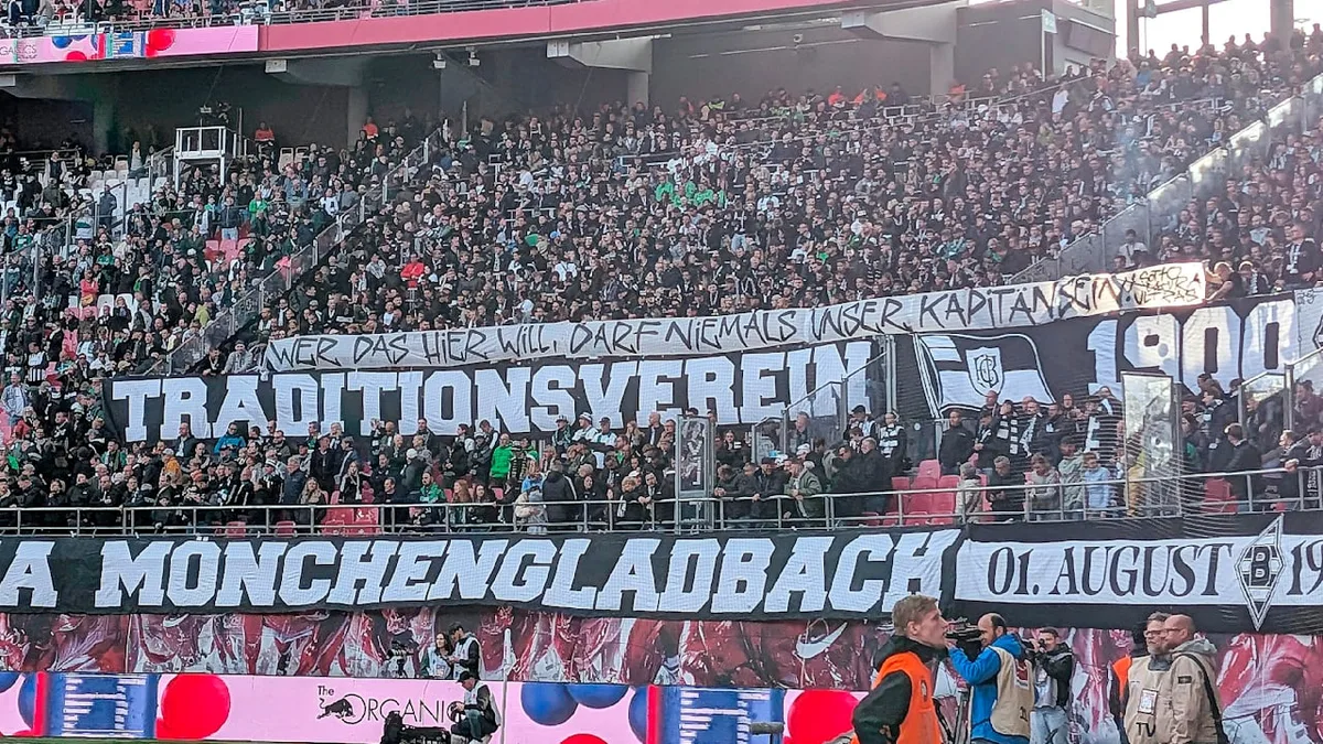 Kontingent fast ausgeschöpft - Gladbach-Fans auf Protest-Tour!