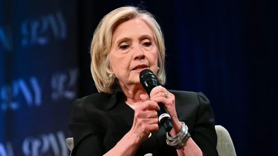 Hillary Clinton 'heart sick' as Steinem, 'architect' of women's equality, dies