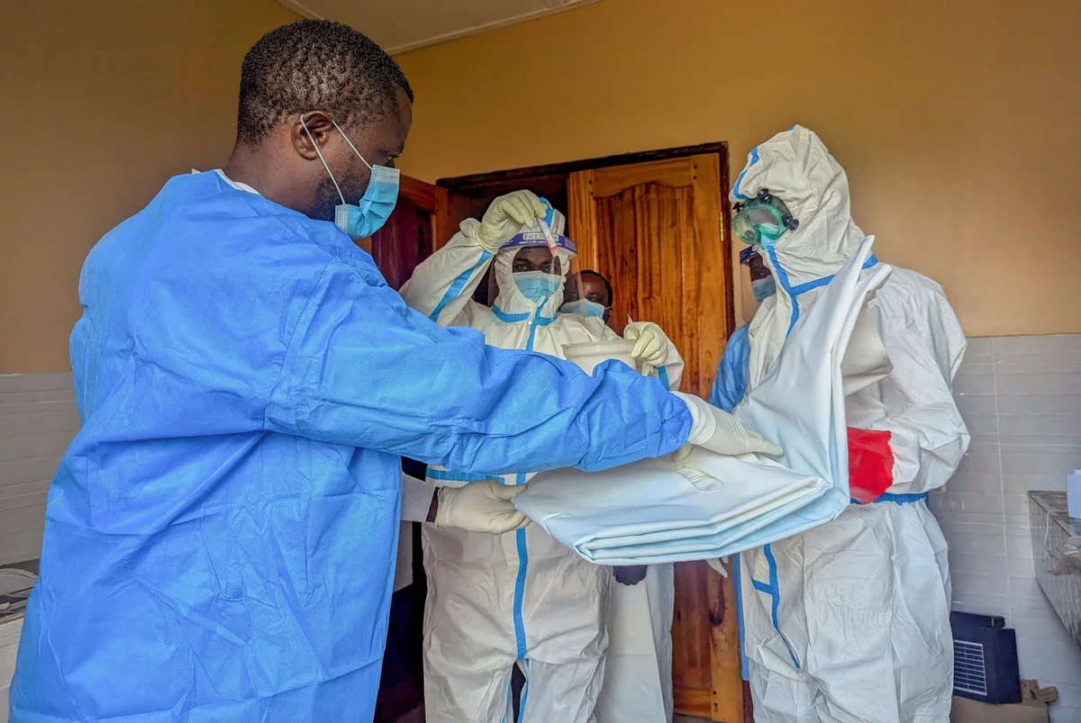 Surto de ebola teria começado meses antes de anúncio oficial