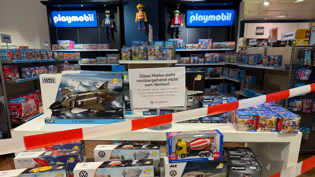 Waren hinter Absperrband! - Galeria darf Playmobil nicht mehr verkaufen