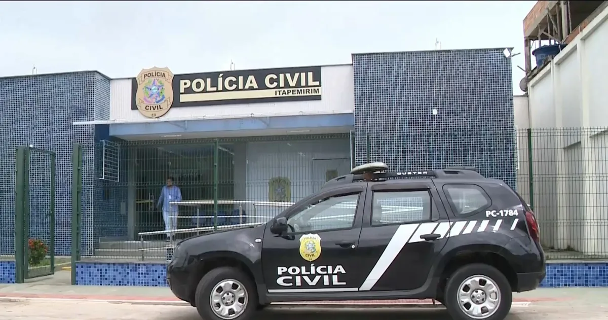 Homem é espancado após tentar sequestrar criança de 5 anos em Itapemirim
