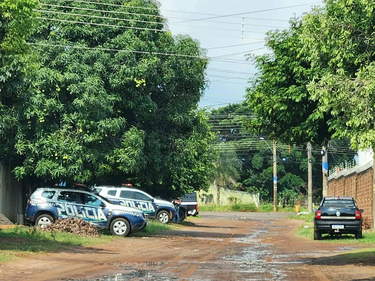 Cachorro que atacou funcionário de distribuidora é morto pela PM