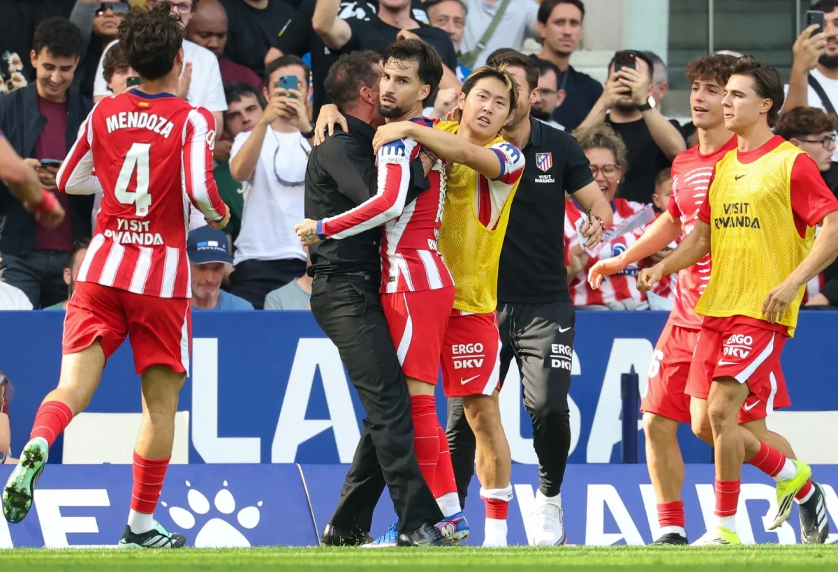 Álex Baena marcó golazo en los últimos minutos y Atlético de Madrid venció a Espanyol