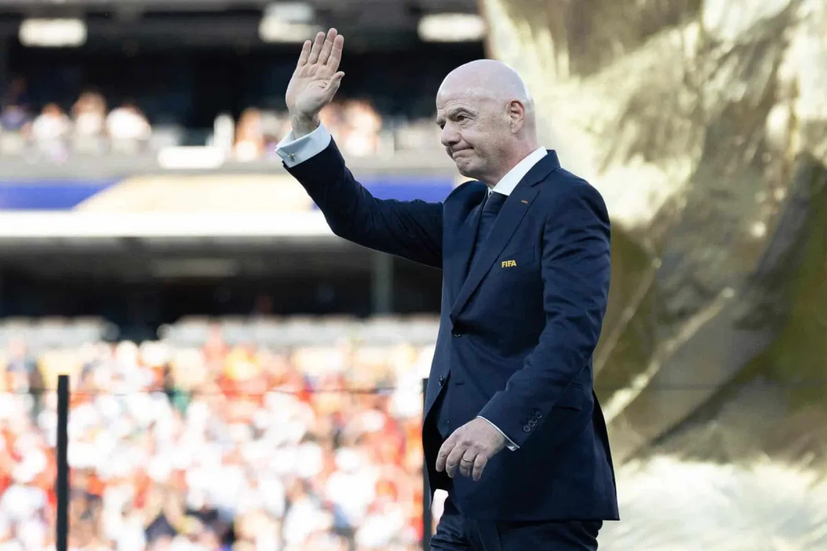 Infantino apertou o ‘botão de autodestruição’, diz chefe da Premier League