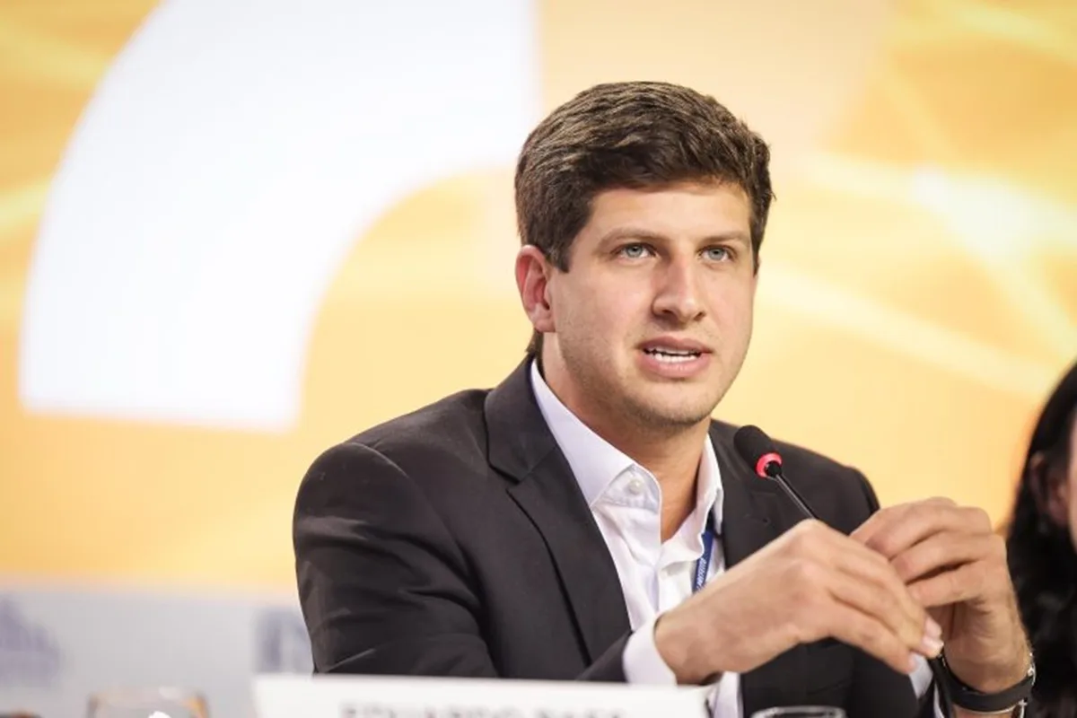 Em programa de governo, João Campos promete Pacto Antifacção, triplicação da BR-101, novos hospitais e plataforma de streaming local
