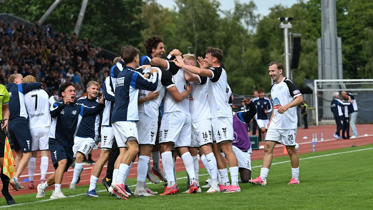 Pokal-Sensation! - Viertligist demütigt Bundesliga-Absteiger