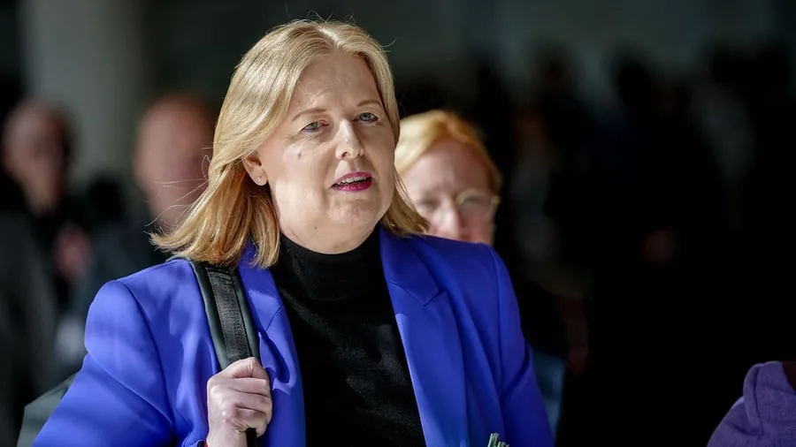 Regierung: „Nicht die Kraft“: Bas gibt Ministeramt und SPD-Vorsitz auf