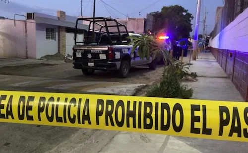 Ataque armado deja tres muertos en taller de motocicletas en Mazatlán, Sinaloa; despliegan operativo en búsqueda de los agresores