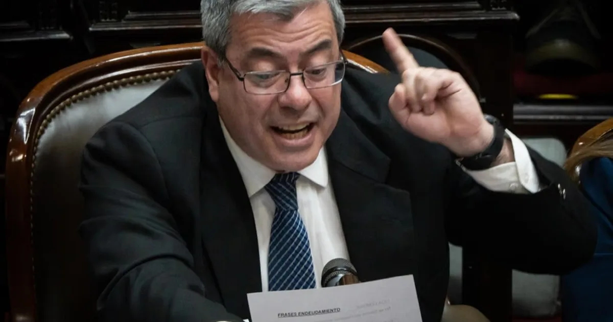 Tensión en Diputados: el fuerte cruce entre Menem y Martínez por la reforma del Banco Central