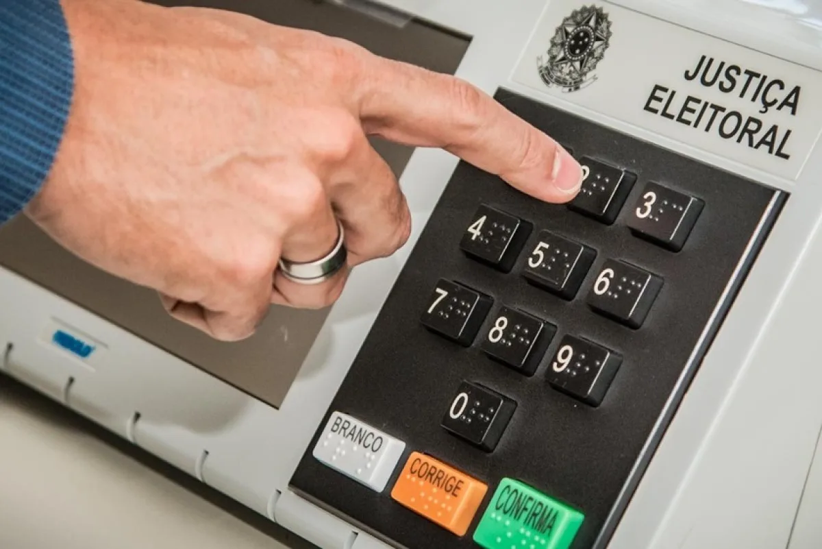TSE registra mais de mil denúncias de propaganda irregular em 4 dias